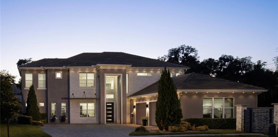 House in Sanford, Florida 5 bedrooms, 421.5 sq.m. № 1653650