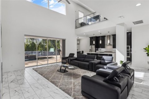 Villa ou maison à vendre à Sanford, Floride: 5 chambres, 421.5 m2 № 1653650 - photo 8