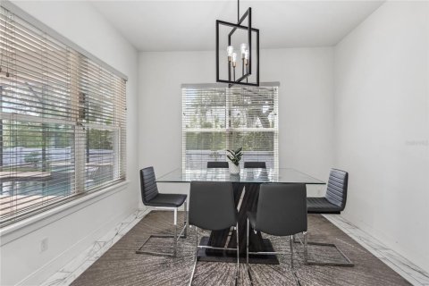 Villa ou maison à vendre à Sanford, Floride: 5 chambres, 421.5 m2 № 1653650 - photo 12