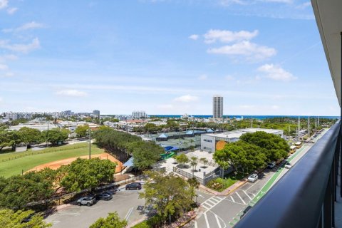 Купить кондоминиум в Майами-Бич, Флорида 1 спальня, 38.28м2, № 2057752 - фото 21
