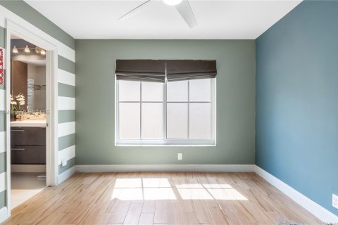 House in Margate, Florida 2 bedrooms, 88.07 sq.m. № 1880320 - photo 8