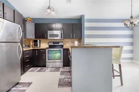 House in Margate, Florida 2 bedrooms, 88.07 sq.m. № 1880320 - photo 14