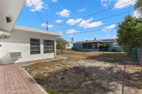 Casa en venta en Clearwater, Florida, 2 dormitorios, 113.9 m2 № 2383369 - foto 14