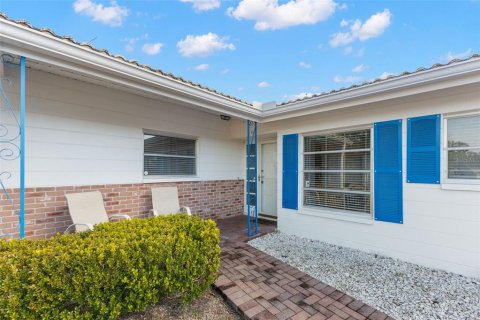 Casa en venta en Clearwater, Florida, 2 dormitorios, 113.9 m2 № 2383369 - foto 18