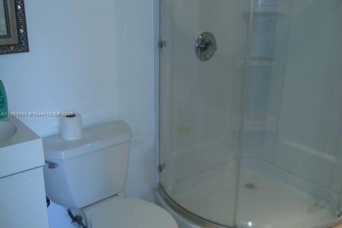 Adosado en alquiler en Miami, Florida, 2 dormitorios, 146.79 m2 № 2012102 - foto 12