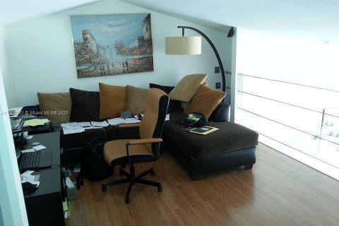 Adosado en alquiler en Miami, Florida, 2 dormitorios, 146.79 m2 № 2012102 - foto 15