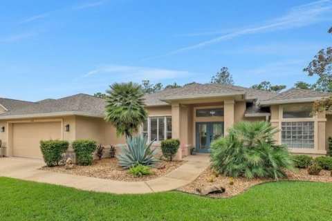 House in Ormond Beach, Florida 3 bedrooms, 180.97 sq.m. № 2295180