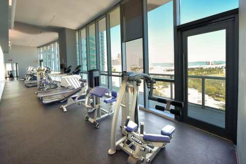 Condominio en venta en Miami, Florida, 1 dormitorio, 78.5 m2 № 2077080 - foto 18