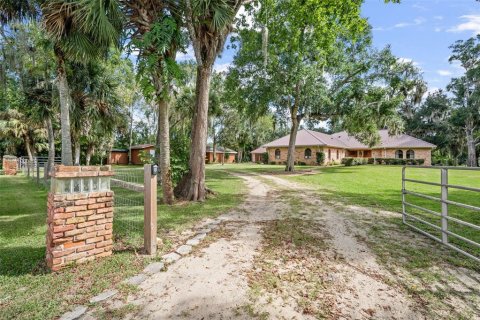 House in Mims, Florida 3 bedrooms, 261.89 sq.m. № 2406776 - photo 9