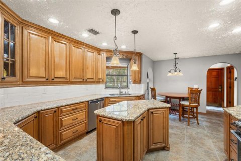 House in Mims, Florida 3 bedrooms, 261.89 sq.m. № 2406776 - photo 15