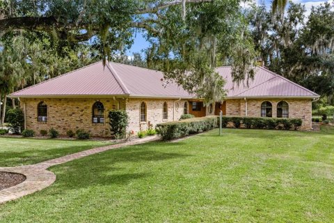 House in Mims, Florida 3 bedrooms, 261.89 sq.m. № 2406776 - photo 11