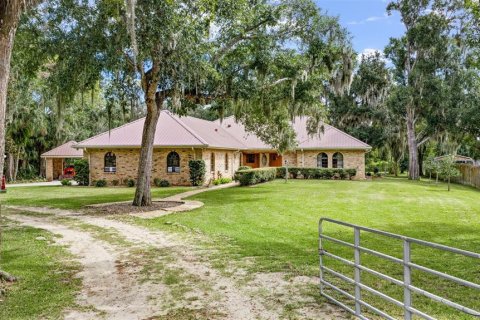 House in Mims, Florida 3 bedrooms, 261.89 sq.m. № 2406776 - photo 8