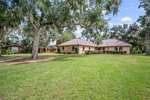 House in Mims, Florida 3 bedrooms, 261.89 sq.m. № 2406776 - photo 10