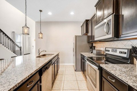 Villa ou maison à vendre à Kissimmee, Floride: 6 chambres, 291.9 m2 № 1789259 - photo 10
