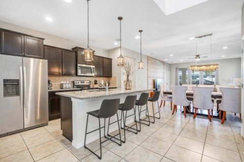 Villa ou maison à vendre à Kissimmee, Floride: 6 chambres, 291.9 m2 № 1789259 - photo 8