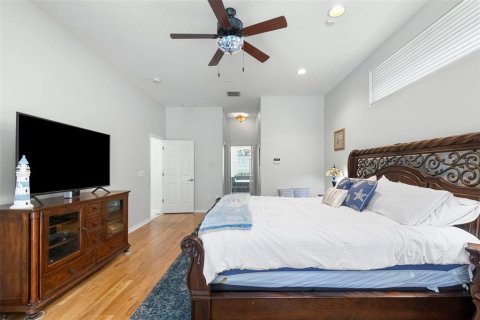 Villa ou maison à vendre à Tampa, Floride: 5 chambres, 325.16 m2 № 2284260 - photo 18