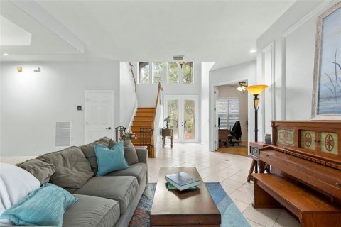 Villa ou maison à vendre à Tampa, Floride: 5 chambres, 325.16 m2 № 2284260 - photo 16