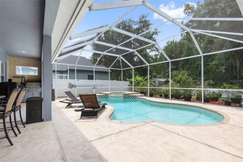 Villa ou maison à vendre à Tampa, Floride: 5 chambres, 325.16 m2 № 2284260 - photo 13