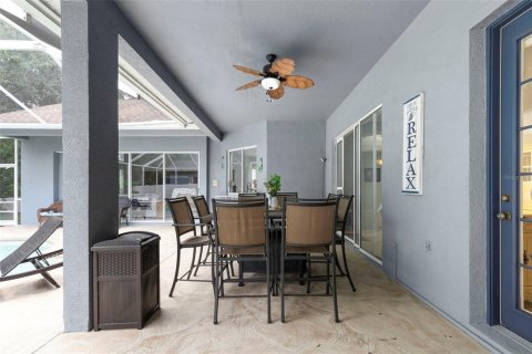 Villa ou maison à vendre à Tampa, Floride: 5 chambres, 325.16 m2 № 2284260 - photo 11