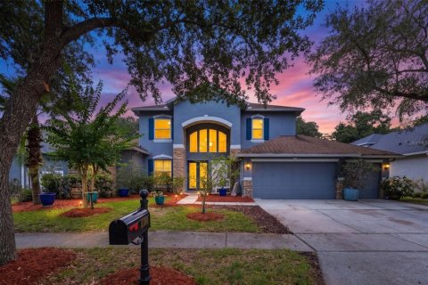 Villa ou maison à vendre à Tampa, Floride: 5 chambres, 325.16 m2 № 2284260 - photo 6