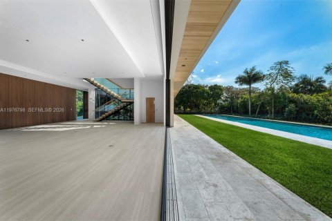 Casa en venta en Miami, Florida, 6 dormitorios, 1128.95 m2 № 2173652 - foto 27