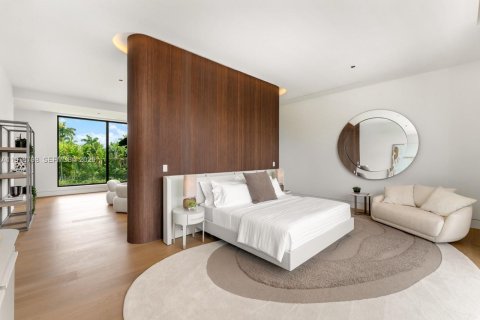 Casa en venta en Miami, Florida, 6 dormitorios, 1128.95 m2 № 2173652 - foto 15