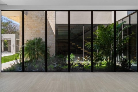 Casa en venta en Miami, Florida, 6 dormitorios, 1128.95 m2 № 2173652 - foto 30