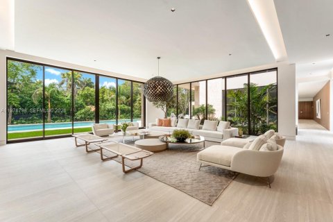 Casa en venta en Miami, Florida, 6 dormitorios, 1128.95 m2 № 2173652 - foto 9