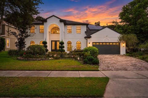 House in DeLand, Florida 6 bedrooms, 358.14 sq.m. № 2362313