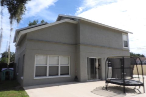 House in Tampa, Florida 3 bedrooms, 203.83 sq.m. № 1815962 - photo 25