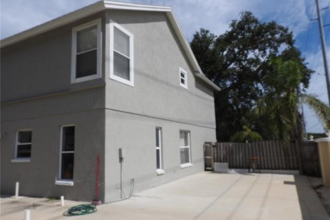 House in Tampa, Florida 3 bedrooms, 203.83 sq.m. № 1815962 - photo 20