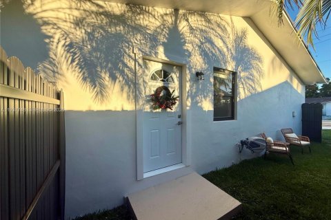 Immobilier commercial à Miami, Floride 28.8 m2 № 1995672