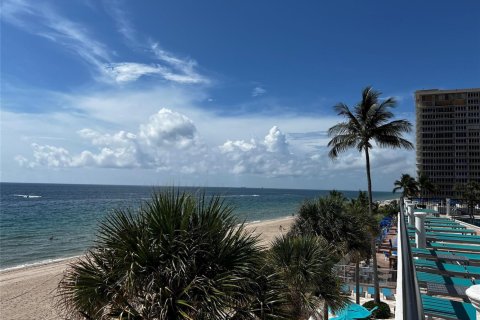 Copropriété à vendre à Fort Lauderdale, Floride: 2 chambres, 153.29 m2 № 2439310 - photo 12