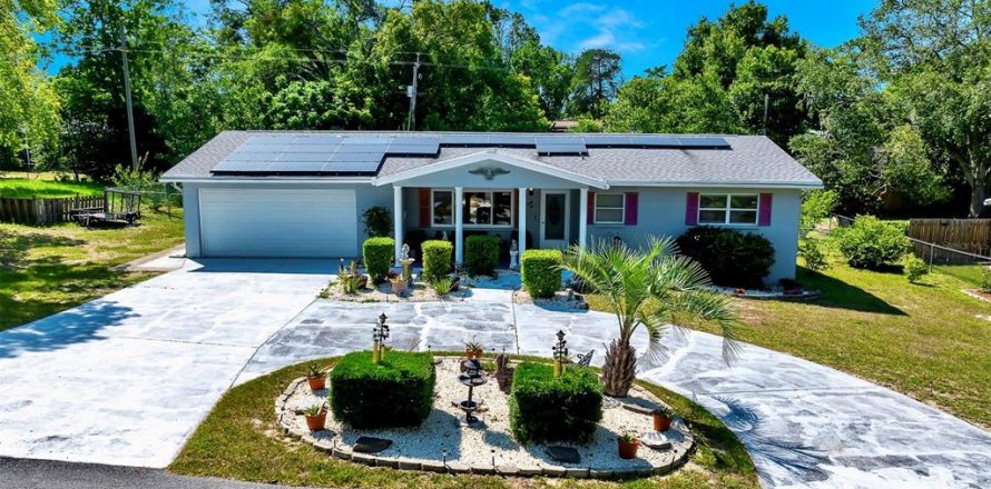 House in Beverly Hills, Florida 3 bedrooms, 158.4 sq.m. № 1749252