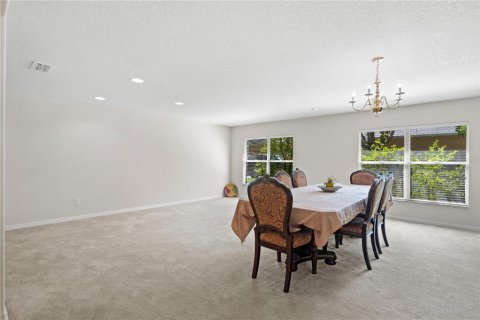 House in Apopka, Florida 4 bedrooms, 257.62 sq.m. № 1805552 - photo 11