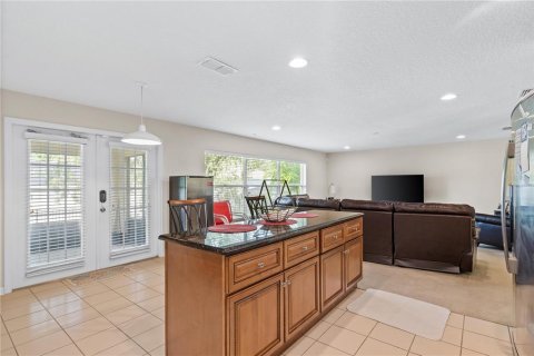 House in Apopka, Florida 4 bedrooms, 257.62 sq.m. № 1805552 - photo 20