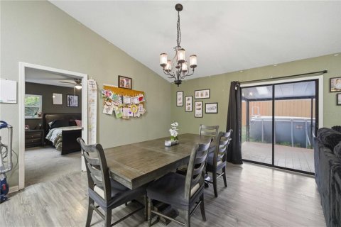 House in Ocala, Florida 4 bedrooms, 175.12 sq.m. № 2213567 - photo 8