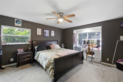 House in Ocala, Florida 4 bedrooms, 175.12 sq.m. № 2213567 - photo 12