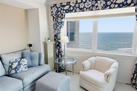 Condo in Daytona Beach Shores, Florida, 2 bedrooms  № 2379192 - photo 6