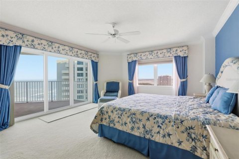 Condo in Daytona Beach Shores, Florida, 2 bedrooms  № 2379192 - photo 21