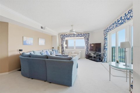 Condo in Daytona Beach Shores, Florida, 2 bedrooms  № 2379192 - photo 5