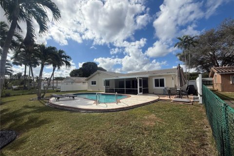 Casa en venta en Coral Springs, Florida, 3 dormitorios, 205.59 m2 № 1999450 - foto 3