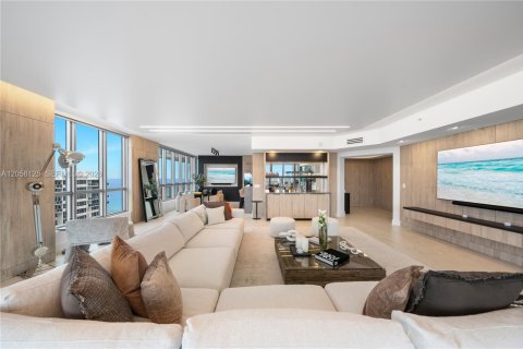 Condo à Hollywood, Floride, 3 chambres  № 2248934