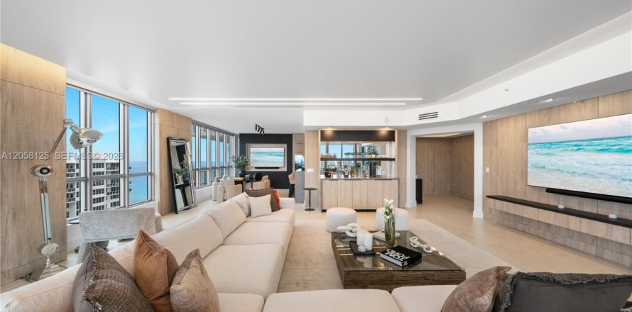Condo à Hollywood, Floride, 3 chambres  № 2248934