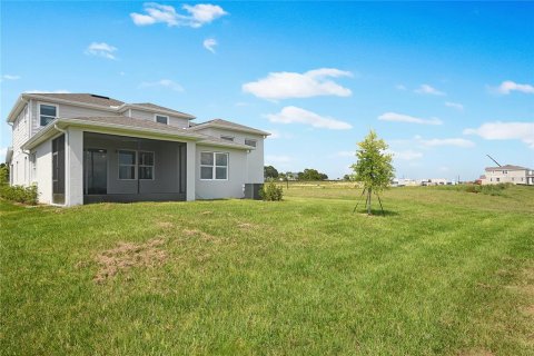 House in Tavares, Florida 4 bedrooms, 197.88 sq.m. № 1537302 - photo 26