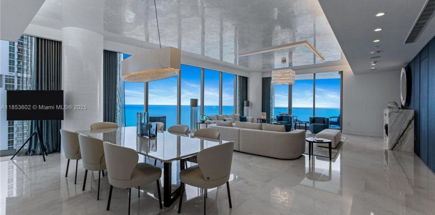 Condo à Sunny Isles Beach, Floride, 4 chambres № 1875628