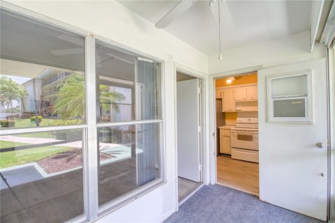 Condo in Deerfield Beach, Florida, 1 bedroom  № 2244212 - photo 5