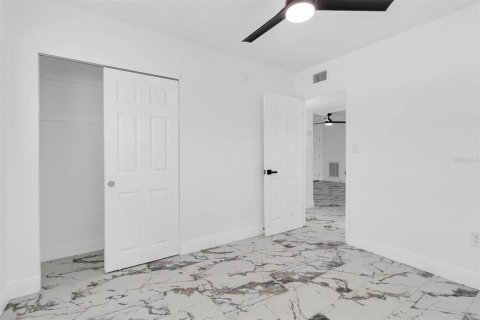 Villa ou maison à vendre à New Port Richey, Floride: 2 chambres, 86.96 m2 № 1900839 - photo 19