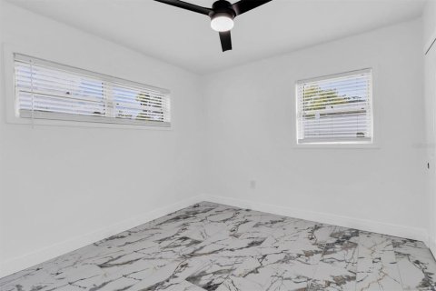 Villa ou maison à vendre à New Port Richey, Floride: 2 chambres, 86.96 m2 № 1900839 - photo 18