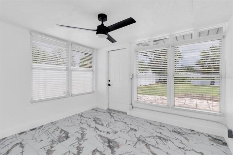 Villa ou maison à vendre à New Port Richey, Floride: 2 chambres, 86.96 m2 № 1900839 - photo 13